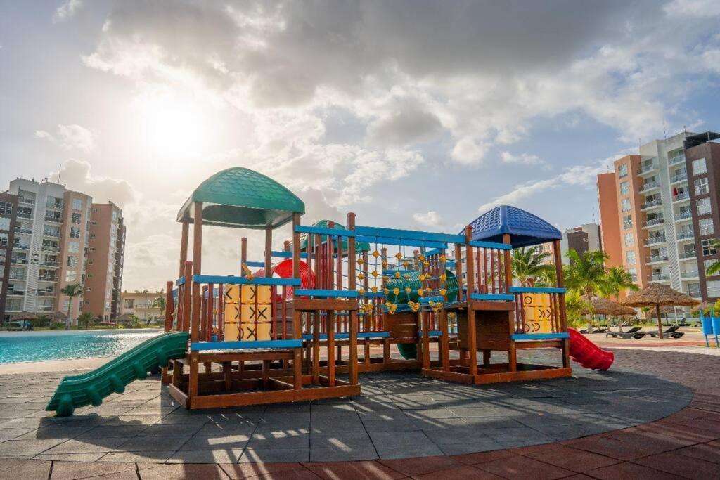 Departamento Con Laguna Artificial Cancún Eksteriør billede